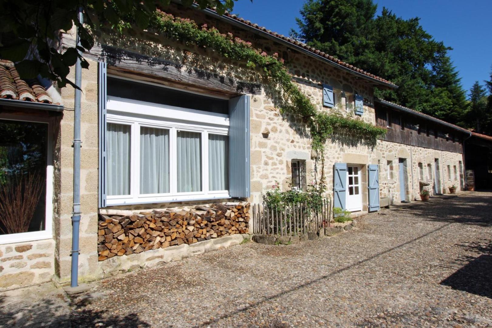 La Grande Foret Saint-Jouvent Exterior foto